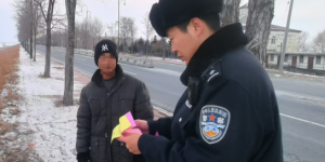 呼兰分局：织密冬季江面安全防线  巡逻防控显实效