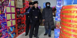 冰城公安：查宣结合 守护春节烟火气